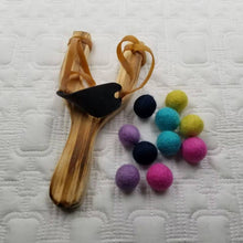 Load image into Gallery viewer, Slingshot With 10 Felt Balls fidget