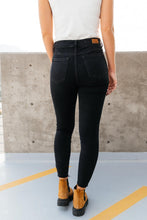 Load image into Gallery viewer, Into The Wild Distressed Skinny Jeans Judy blue