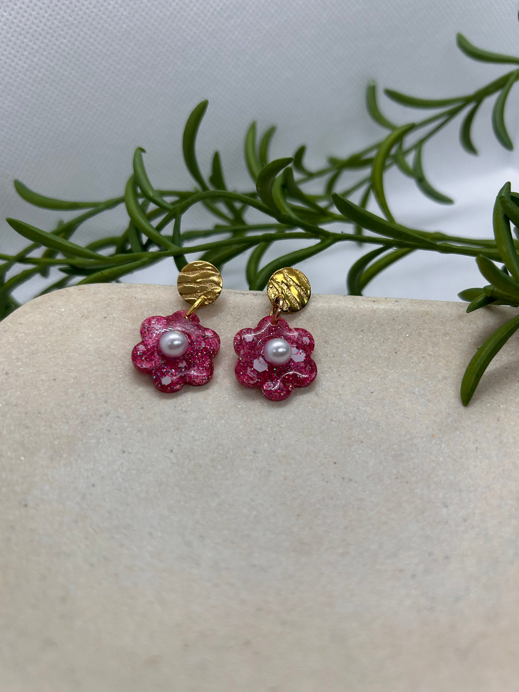 Gold, pink and pearl flower earrings