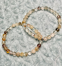 Load image into Gallery viewer, Garden Quartz/Rutilated Quartz Single Bracelet
